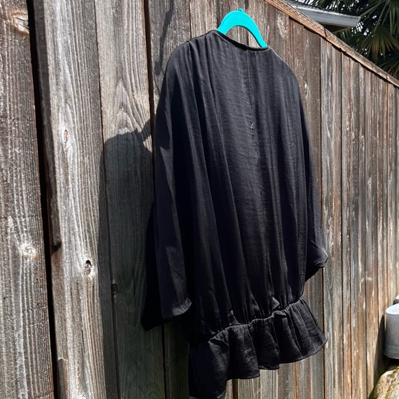 Marc New York black shirred top size small - Picture 13 of 16